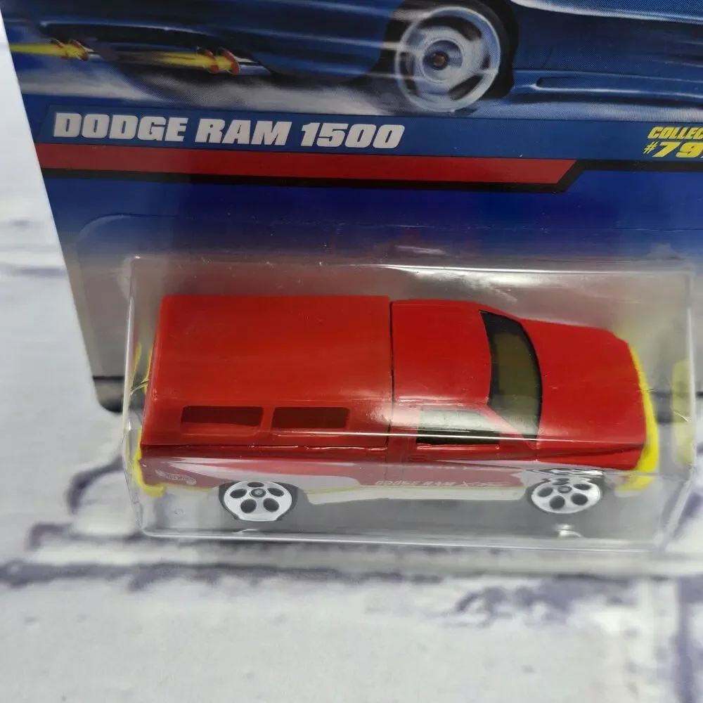 HOT WHEELS 1998 BLUE CARD SERIES DODGE RAM 1500 #797